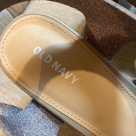 Old Navy NEW Strappy Beautiful Taupe Neutral Beige 4” Block Heels - size 10 - Picture 2 of 14